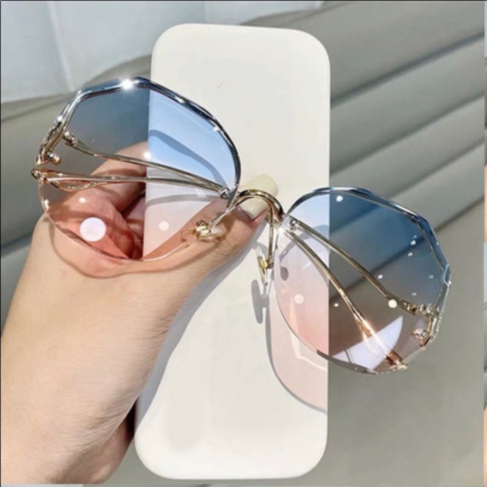 Gold-Rimmed Blue-to-Pink Gradient Sunglasses